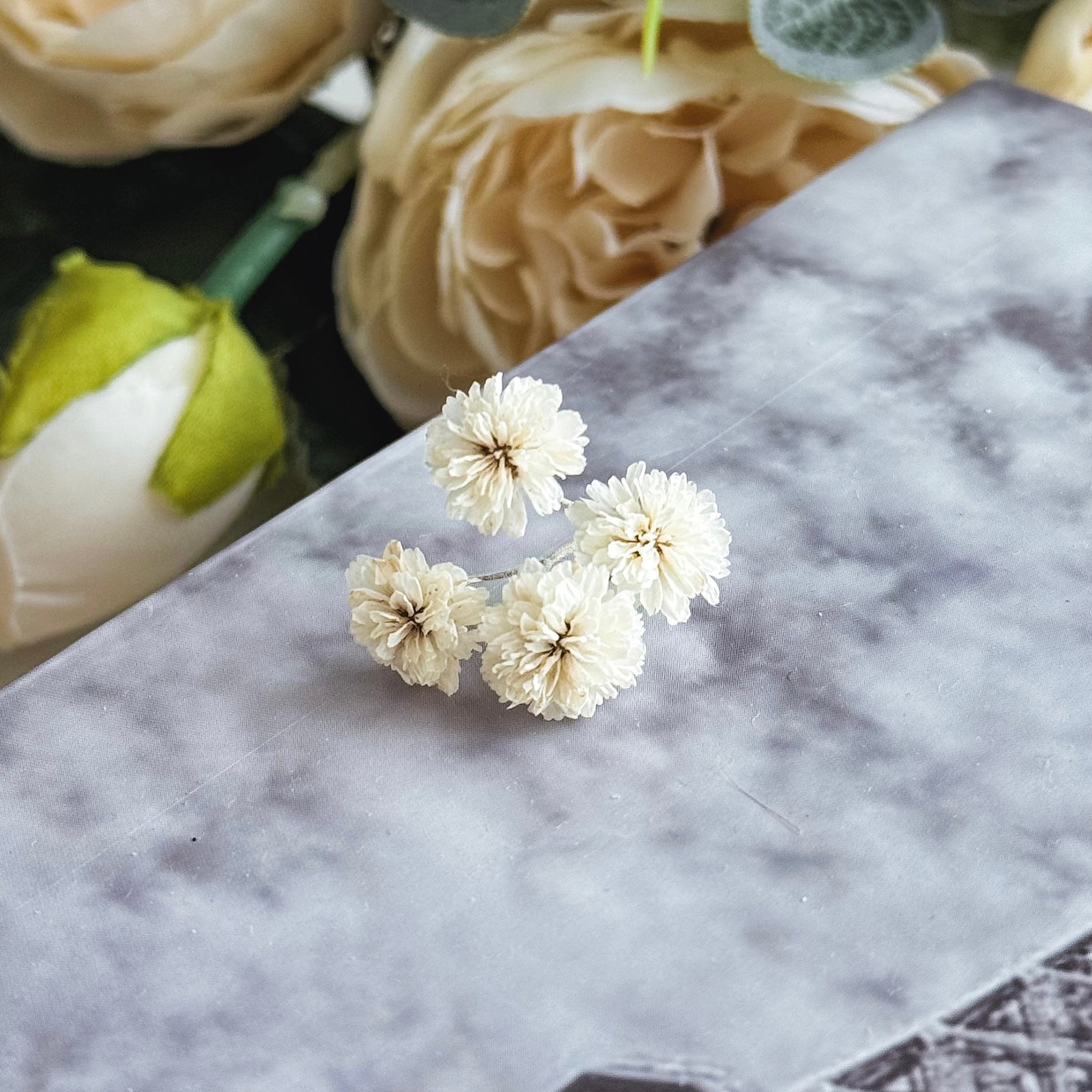 dried flowers, perfect for use in molds and resin creations