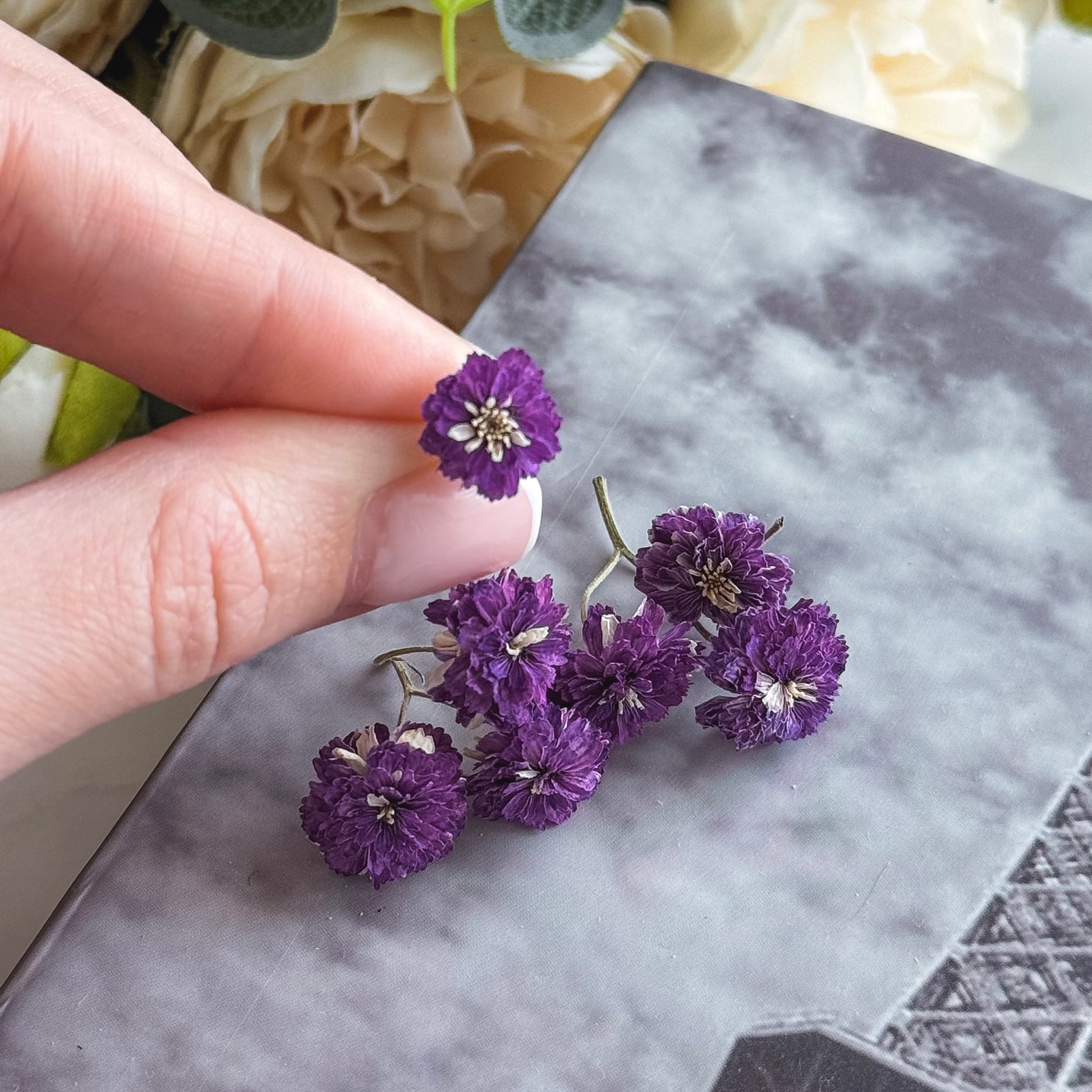 dried flowers, perfect for use in molds and resin creations